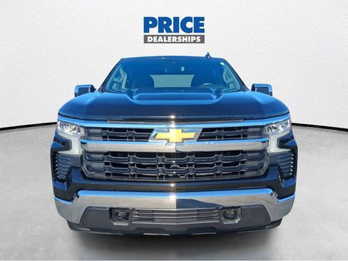 Used 2025 Chevrolet Silverado 1500 LT image 3