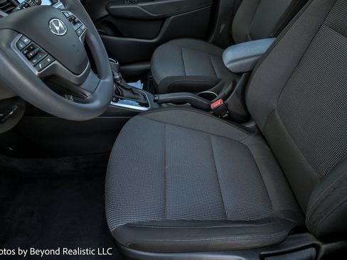 Used 2022 Hyundai Accent SEL image 23