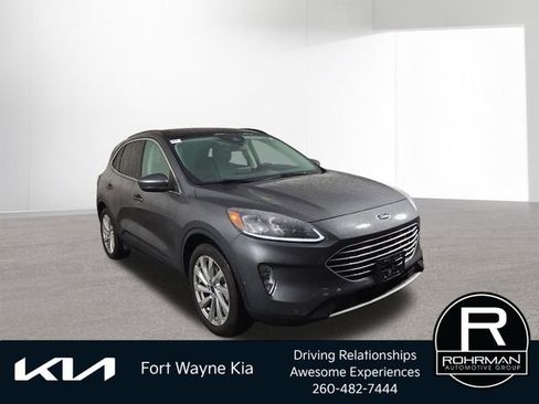 Used 2021 Ford Escape Titanium w/ Titanium Elite Package AWD/4WD image 5