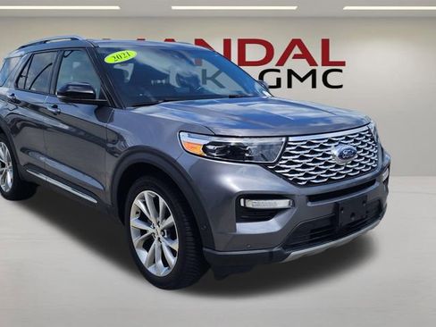 Used 2021 Ford Explorer Platinum w/ Equipment Group 601A AWD/4WD image 3