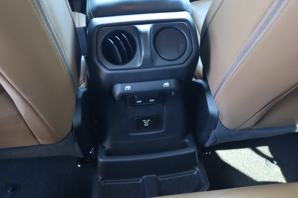 Used 2022 Jeep Wrangler Unlimited Sahara w/ Cold Weather Group AWD/4WD image 34