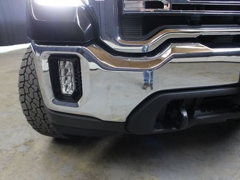 Used 2021 GMC Sierra 2500 SLE w/ SLE Value Package; AWD/4WD image 6