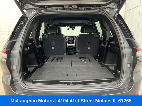 Used 2022 Jeep Grand Cherokee L Laredo image 11