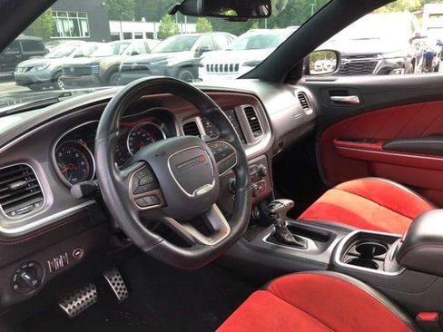 Used 2022 Dodge Charger Scat Pack w/ Dynamics Package RWD image 12