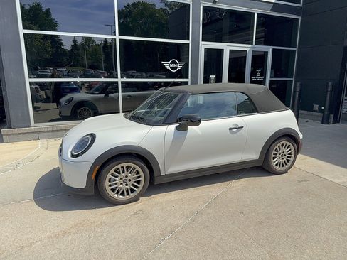 Used 2025 MINI Cooper Convertible FWD image 7