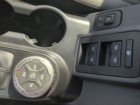 Used 2023 Ford Bronco Black Diamond AWD/4WD image 8