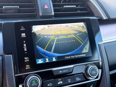 Used 2016 Honda Civic Touring image 14