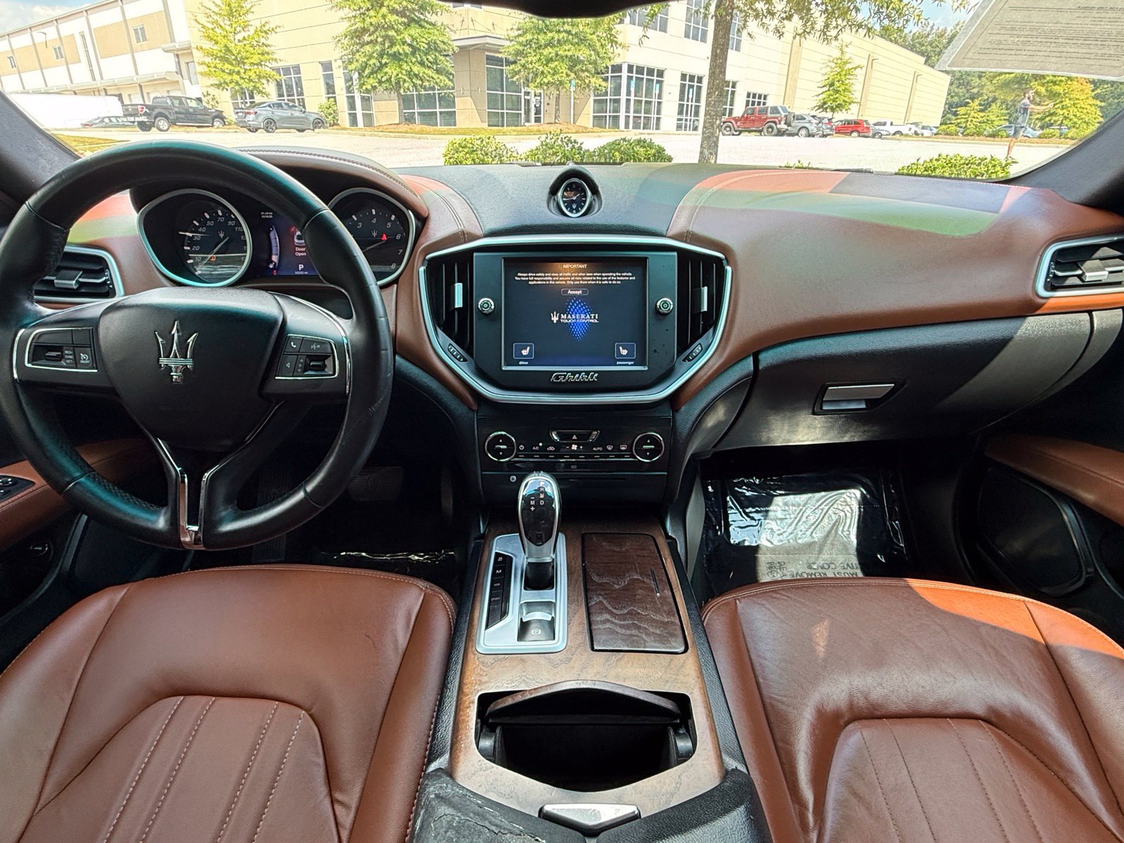 Used 2016 Maserati Ghibli RWD image 23