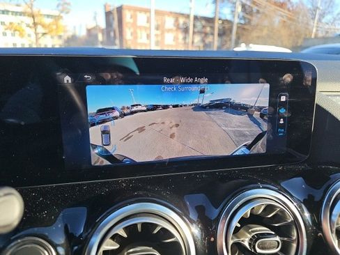 Certified 2025 Mercedes-Benz GLA 250 4MATIC image 22