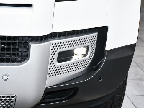 Used 2025 Land Rover Defender 110 S AWD/4WD image 73