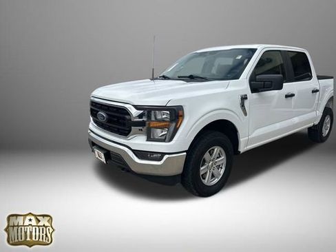 Used 2023 Ford F150 XLT w/ Trailer Tow Package image 4