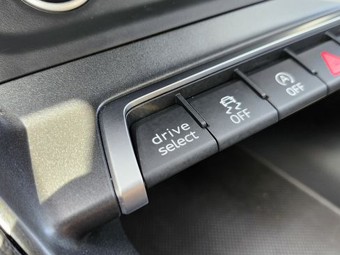 Used 2022 Audi Q3 2.0T Premium Plus w/ Premium Plus Package image 11