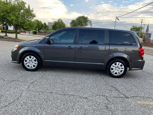 Used 2017 Dodge Grand Caravan SE w/ Power Window Group FWD image 12