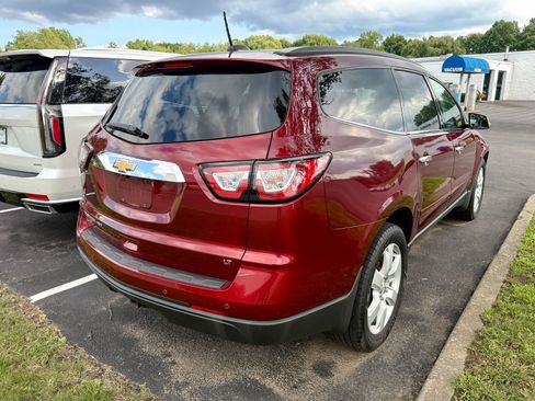 Used 2017 Chevrolet Traverse LT w/ Style and Technology Package AWD/4WD image 12