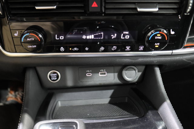 Certified 2023 Nissan Rogue SL AWD/4WD image 22