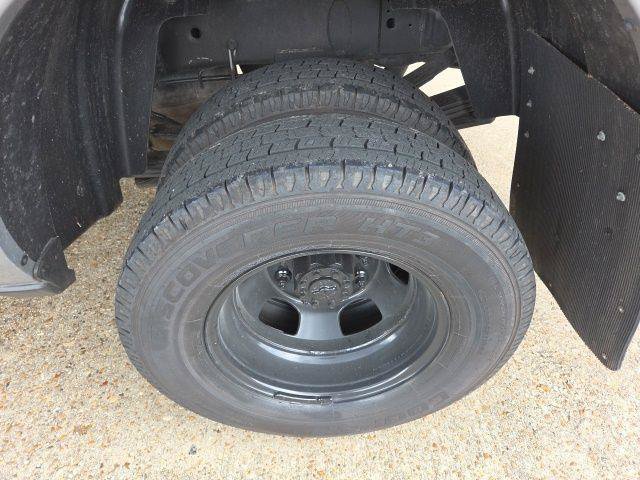 Used 2024 RAM 3500 Tradesman w/ Chrome Appearance Group AWD/4WD image 16