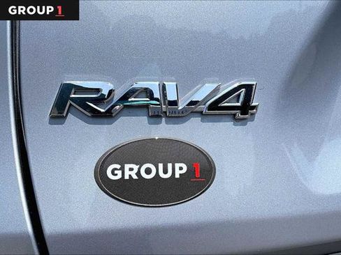 Certified 2019 Toyota RAV4 XLE Premium FWD image 33