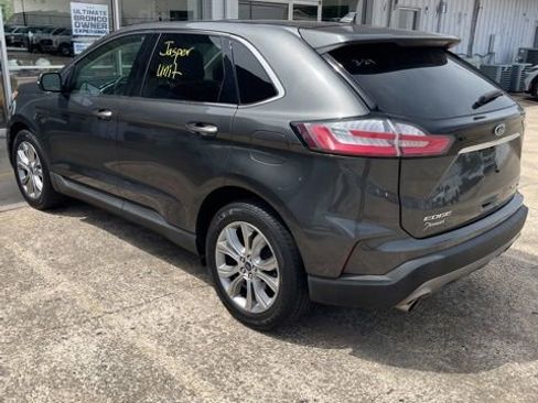 Used 2019 Ford Edge Titanium w/ Equipment Group 301A FWD image 7