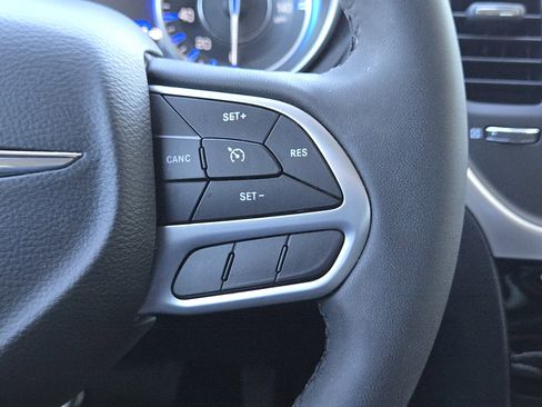 Certified 2023 Chrysler 300 Touring w/ Sport Appearance Package image 27