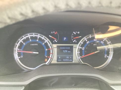 Used 2018 Toyota 4Runner SR5 Premium AWD/4WD image 15