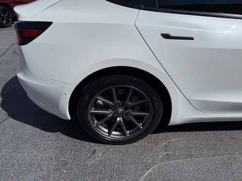 Used 2019 Tesla Model 3 Long Range AWD/4WD image 18