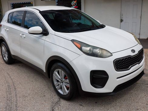 Used 2018 Kia Sportage LX FWD image 8
