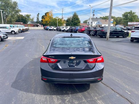 Used 2022 Chevrolet Malibu LS image 8
