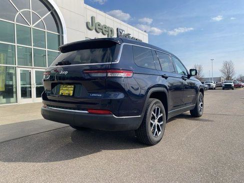 Certified 2023 Jeep Grand Cherokee L Limited AWD/4WD image 5