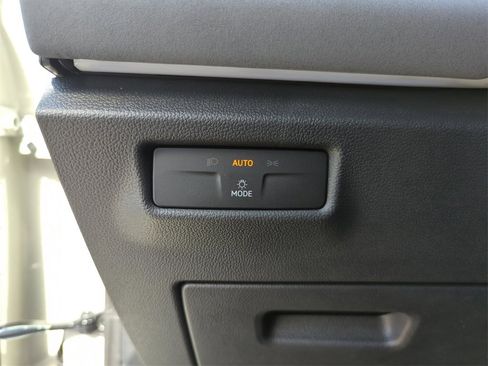 New 2026 Volkswagen Tiguan SE R-Line image 29