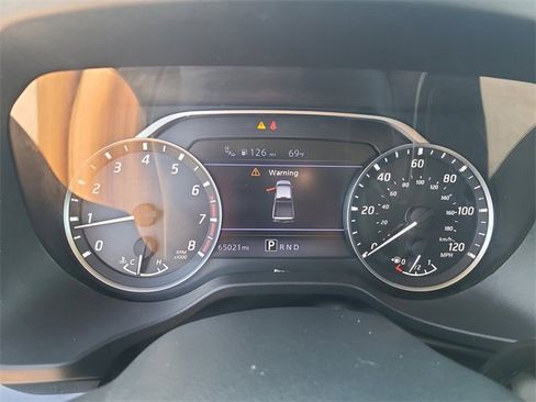 Used 2023 Nissan Titan SV image 26