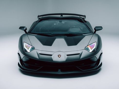 Used 2020 Lamborghini Aventador SVJ image 3