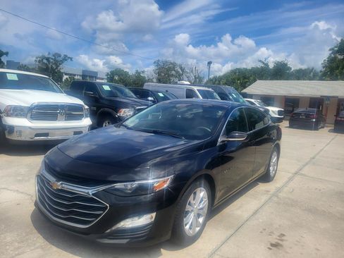 Used 2020 Chevrolet Malibu LT FWD image 1