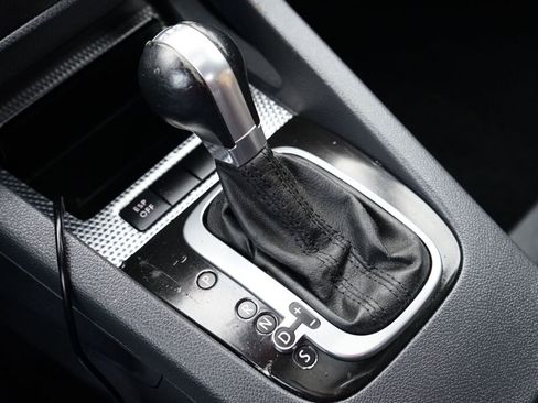 Used 2008 Volkswagen R32 image 19