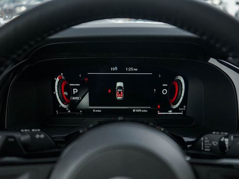 New 2025 Nissan Pathfinder Platinum image 24