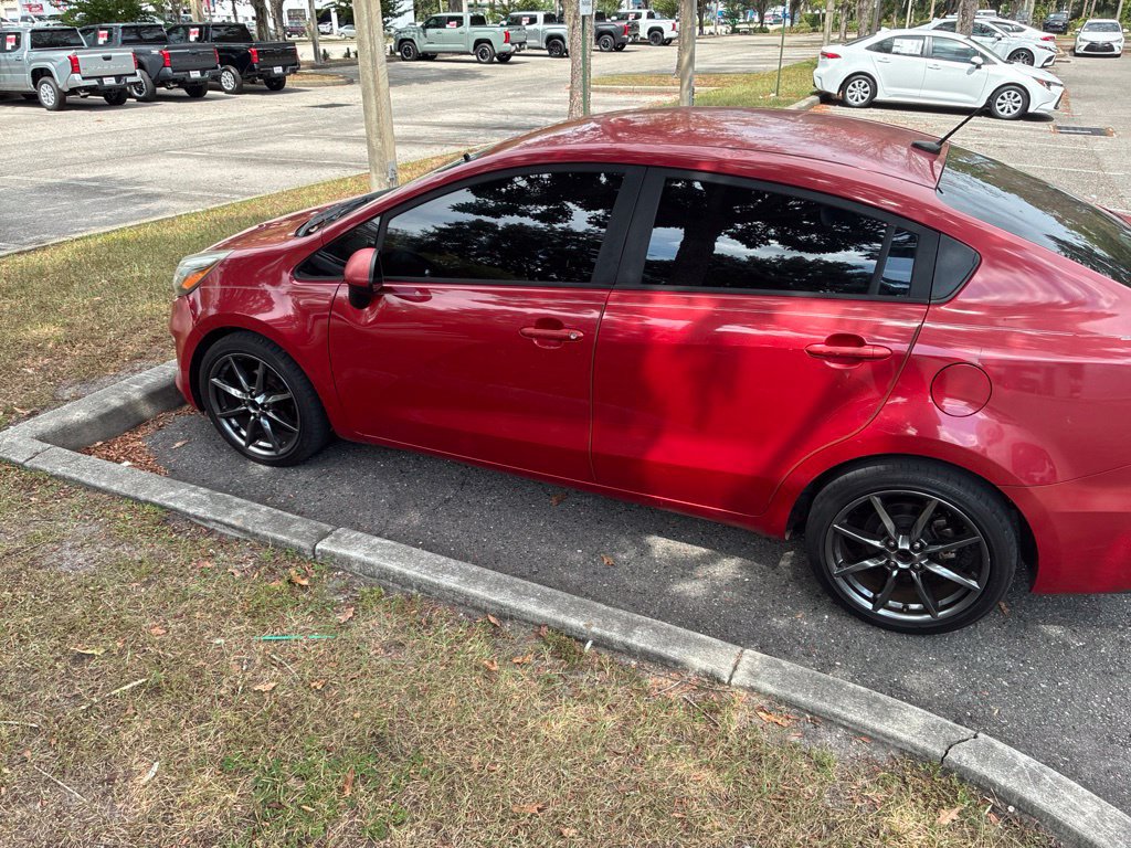 Used 2017 Kia Rio LX w/ Power Package FWD image 4