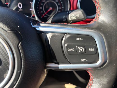 Used 2021 Jeep Gladiator Rubicon image 16