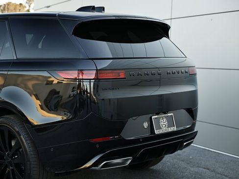 New 2026 Land Rover Range Rover Sport Dynamic SE image 9