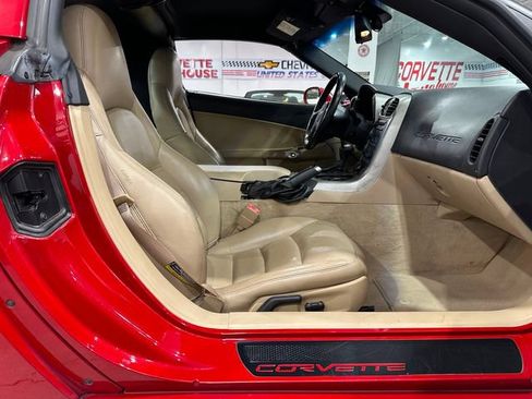 Used 2005 Chevrolet Corvette Coupe w/ Preferred Equipment Group RWD image 10