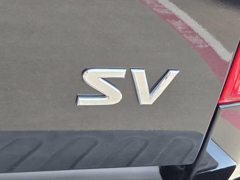 Used 2016 Nissan Frontier SV RWD image 11