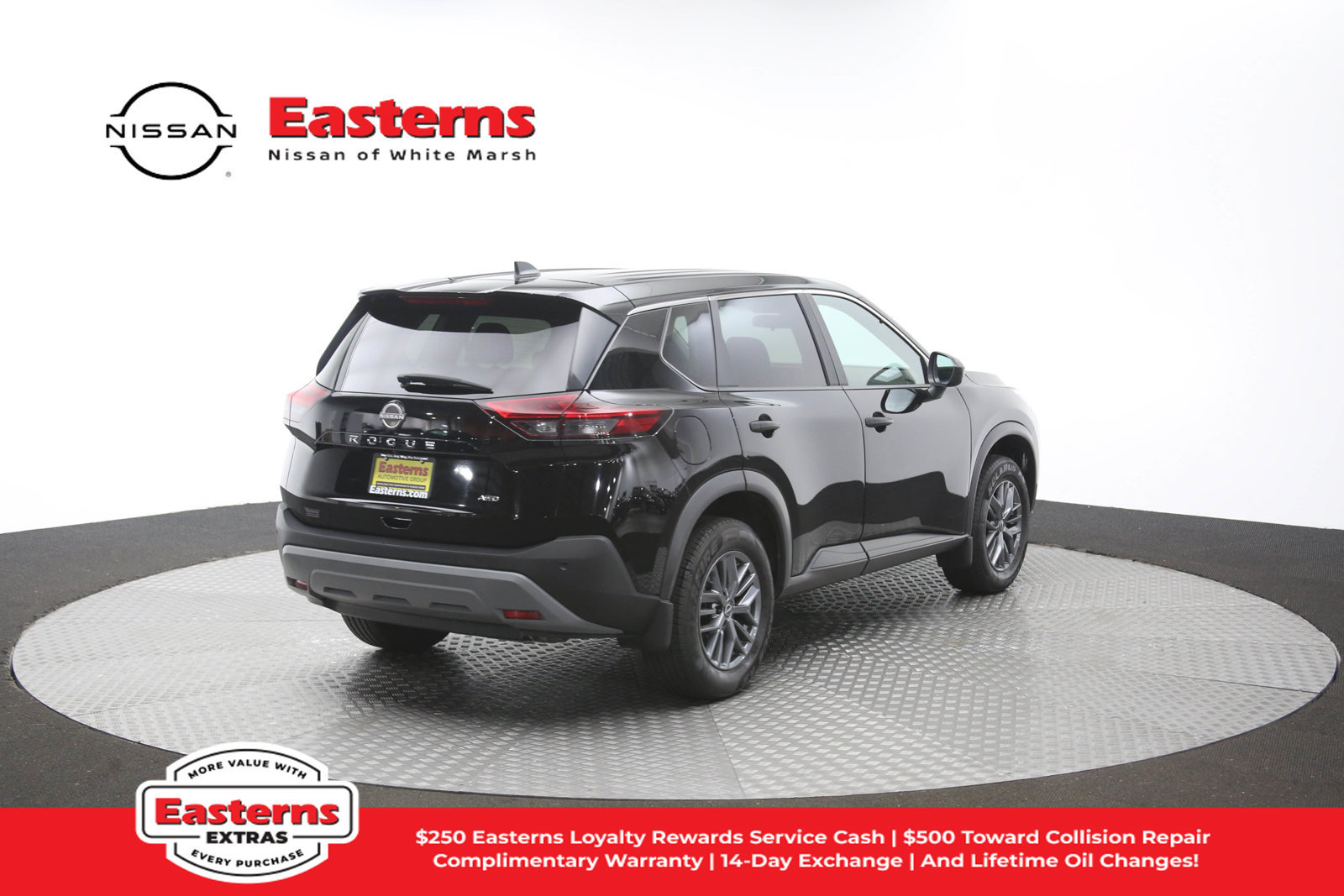 Used 2023 Nissan Rogue S AWD/4WD image 40