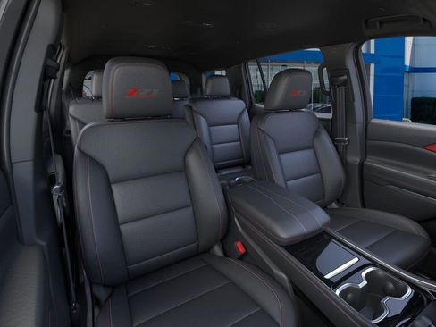 New 2026 Chevrolet Traverse Z71 w/ Driver Confidence Package image 16