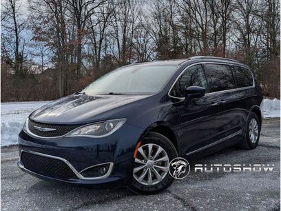 Used 2018 Chrysler Pacifica Touring-L Plus