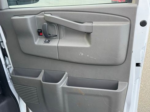 Used 2022 Chevrolet Express 2500 w/ Driver Convenience Package image 14