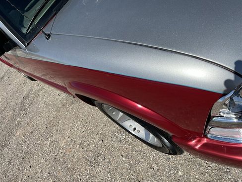 Used 2003 Chevrolet S10 Pickup LS w/ LS Preferred Equipment Group image 9