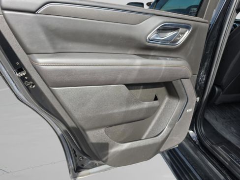 Used 2024 GMC Yukon AT4 w/ Technology Package AWD/4WD image 22