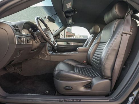 Used 2002 Ford Thunderbird Deluxe image 32