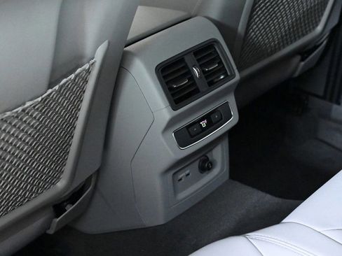 Certified 2023 Audi Q5 2.0T Premium Plus w/ Premium Plus Package image 18