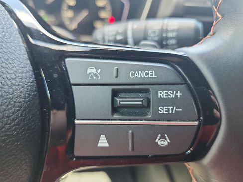 Used 2025 Honda Pilot Sport image 20