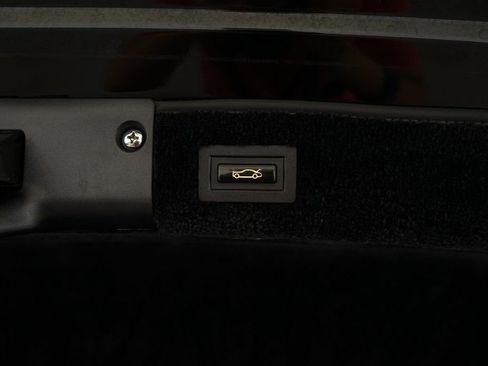 Used 2013 Rolls-Royce Phantom Sedan image 29