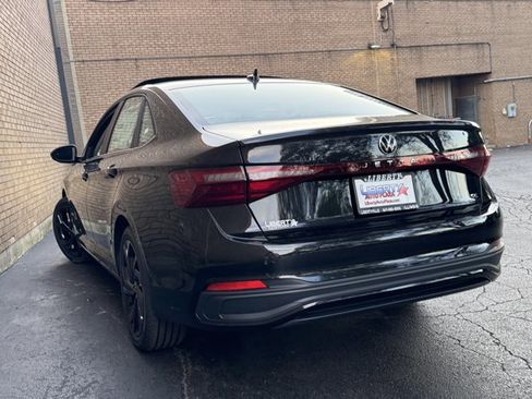 New 2025 Volkswagen Jetta SE image 22